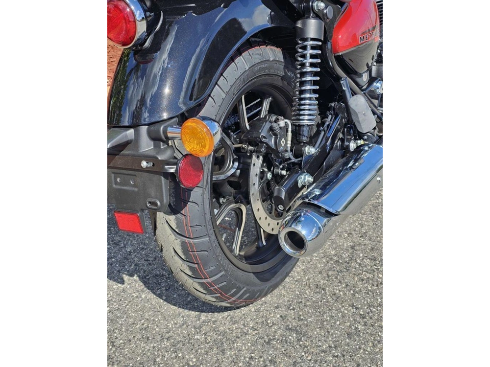 2024 Royal Enfield Meteor 350 Supernova Red