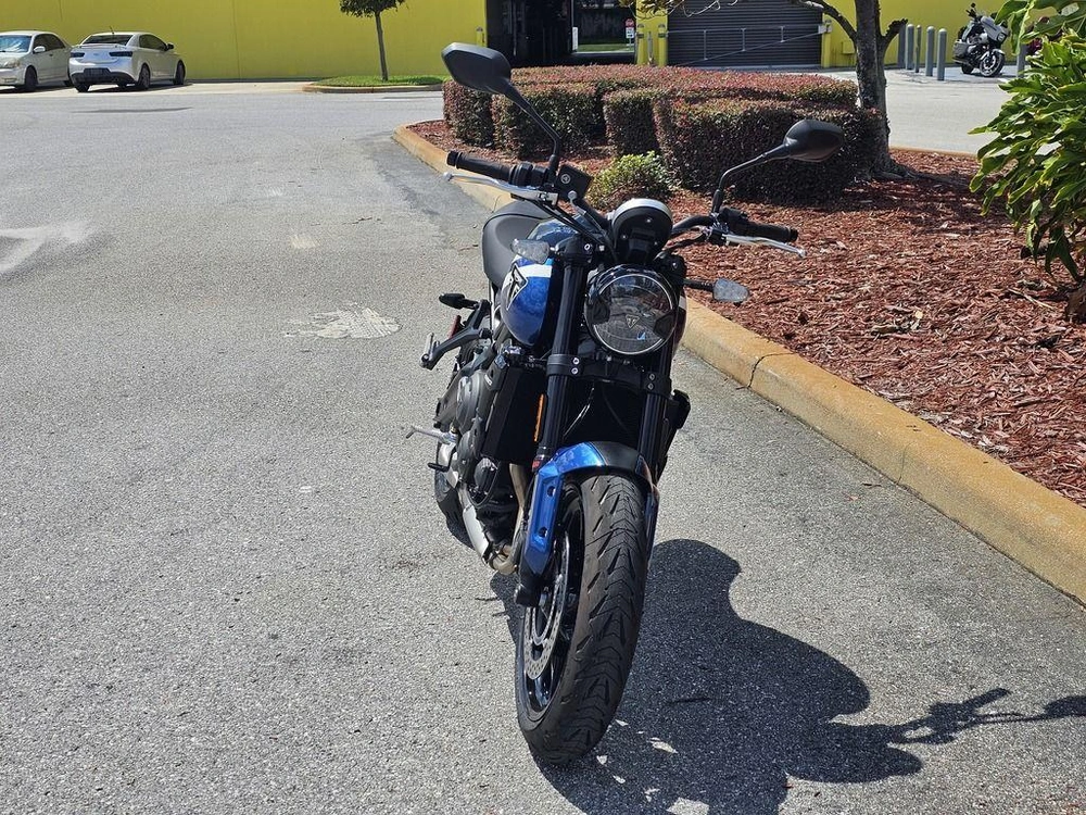 2025 Triumph Trident 660 Cobalt Blue/sapphire Black
