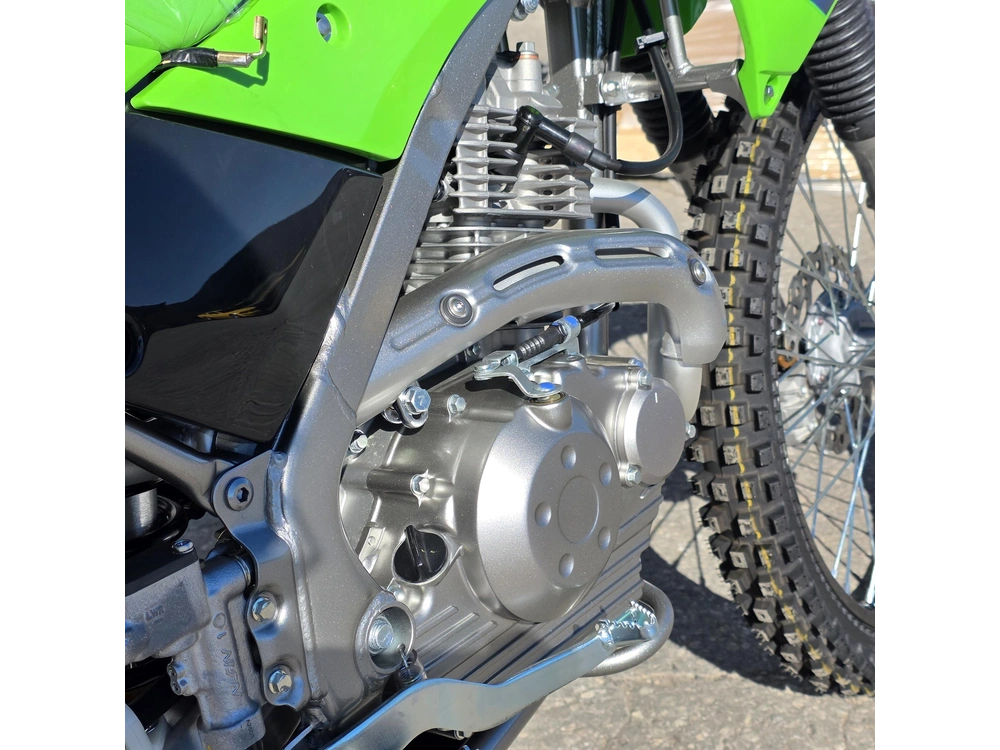 2027 Kawasaki Klx140r F alt