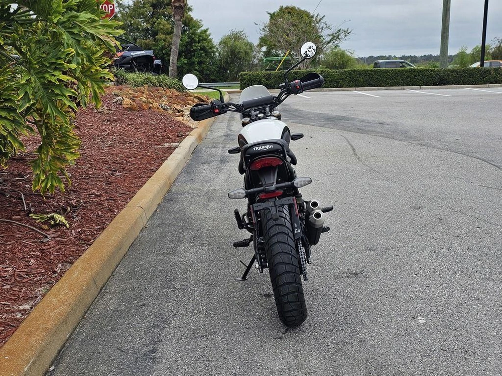 2026 Triumph Scrambler 400 Xc Vanilla White