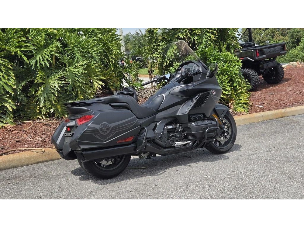 2025 Honda Gold Wing 50th Anniversary Dct