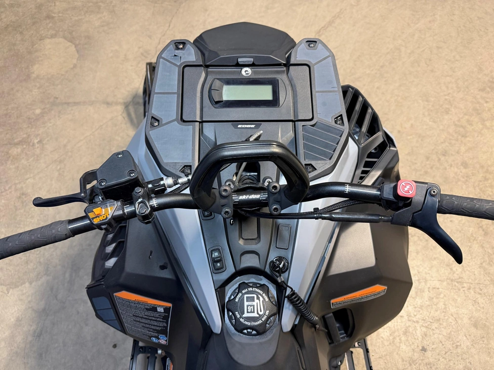 Ski-doo Summit Adrénaline Edge 850 Turbo R 2026
