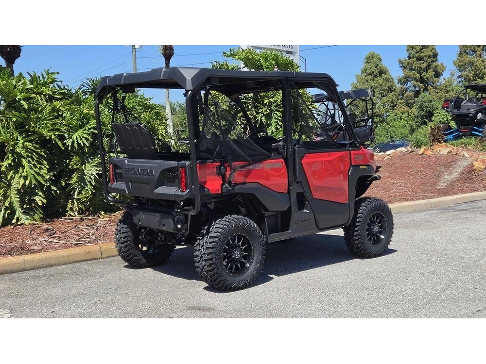 2026 Honda Pioneer 1000-5 Deluxe