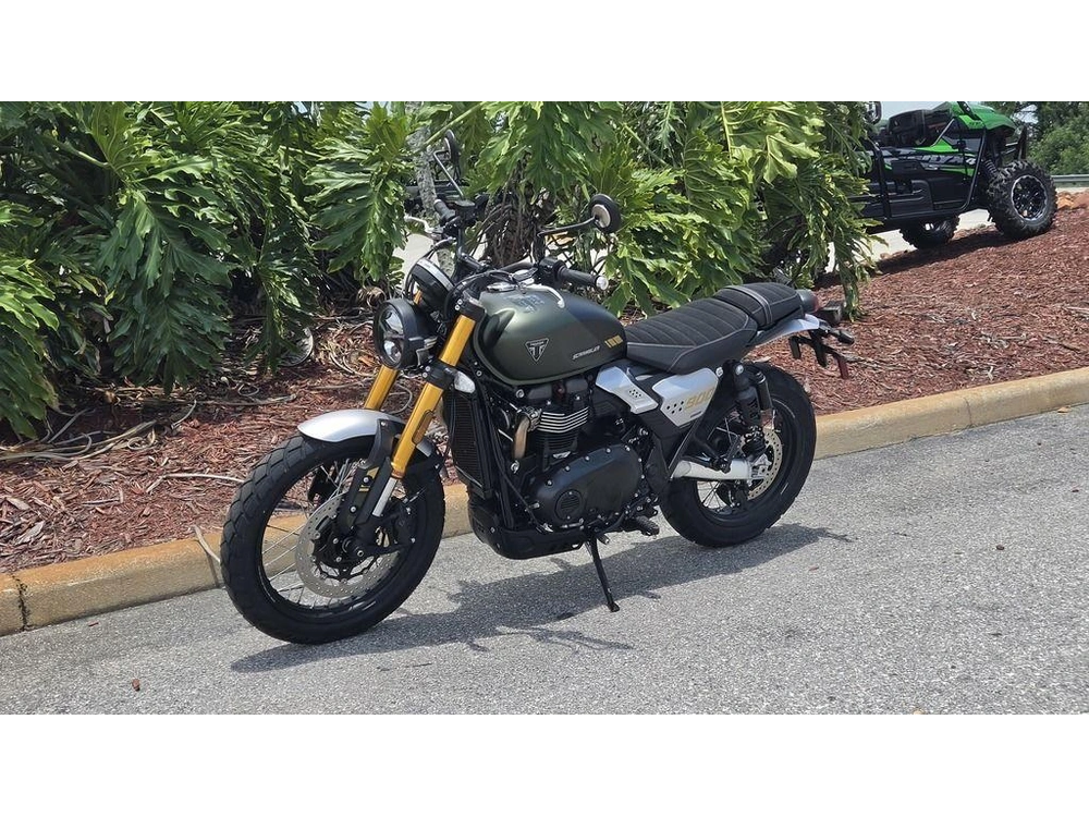 2026 Triumph Scrambler 900 Matt Khaki Green