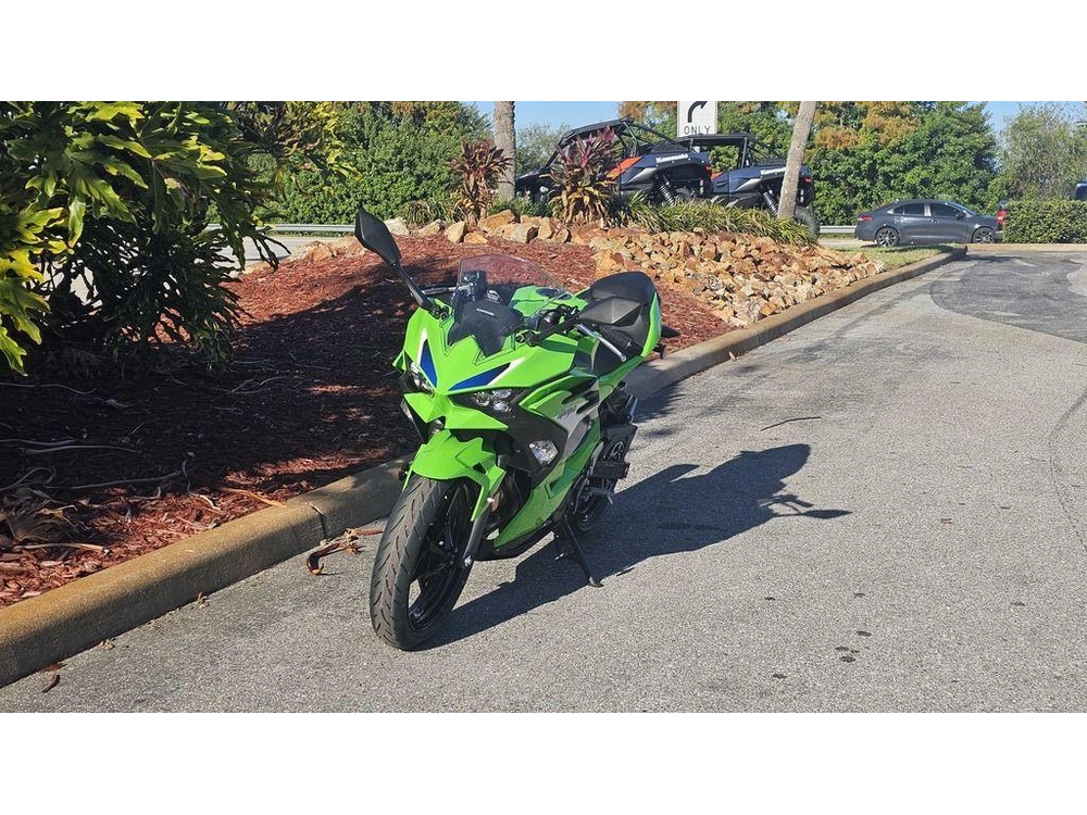 2026 Kawasaki Ninja® 500