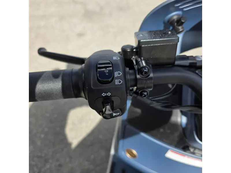Vespa GTV Officina 8 310 2027