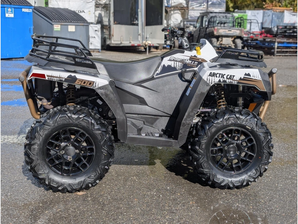 2023 Arctic Cat Alterra 600 Eps Black Hills 🛻 Vtt Travail Léger Ferme Propriété Racks Robuste alt