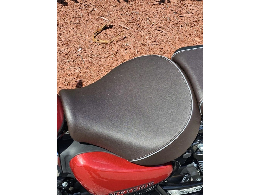 2024 Royal Enfield Meteor 350 Supernova Red