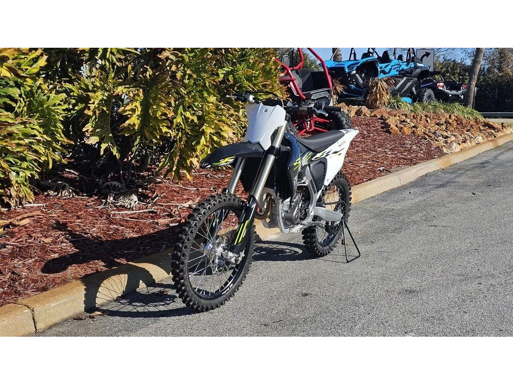2026 Triumph Tf 250-x Jet Black/pure White