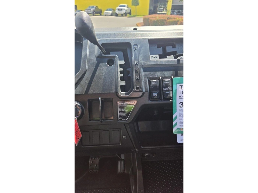 2026 Honda Pioneer 1000-5 Deluxe