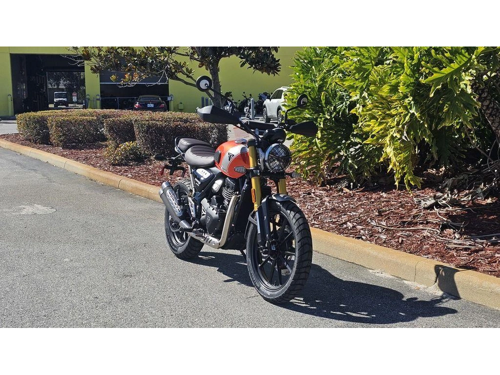 2026 Triumph Scrambler 400 X Baja Orange/aluminium