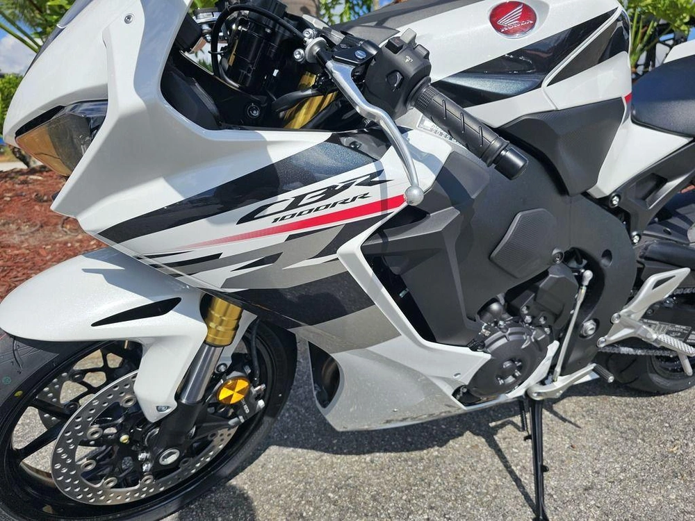 2027 Honda Cbr1000rr