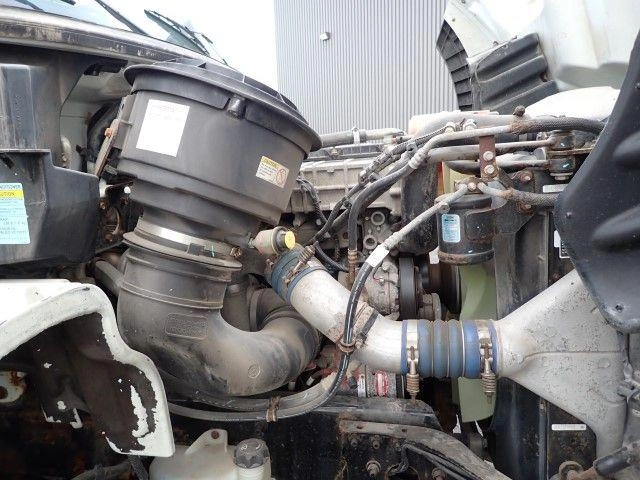 2021 Freightliner M2-112