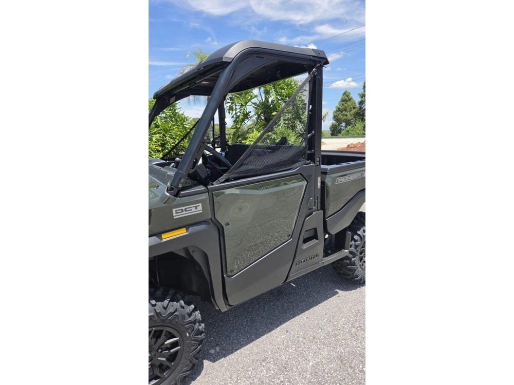 2026 Honda Pioneer 1000 Deluxe
