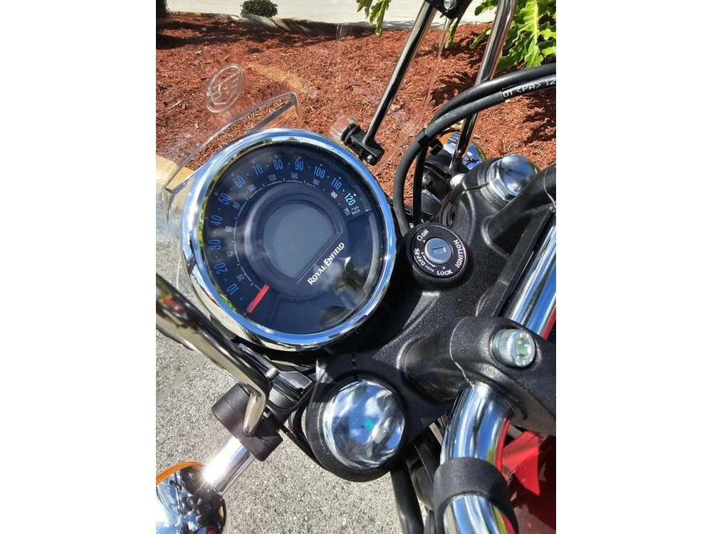 2024 Royal Enfield Meteor 350 Supernova Red