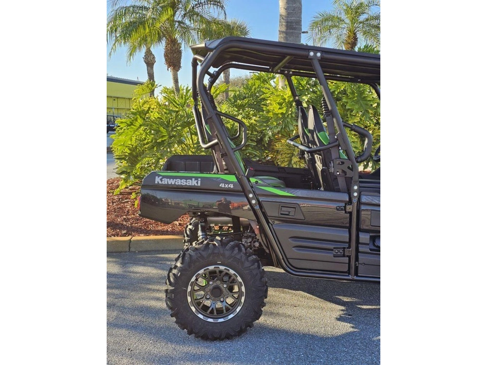2025 Kawasaki Teryx4™ S Le Cypher Camo Gray