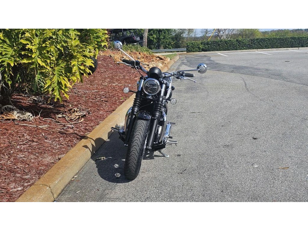 2026 Triumph Bonneville Speedmaster Sapphire Black