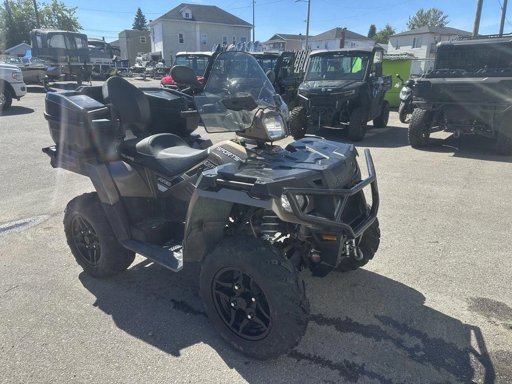 2022 Polaris Touring Premium