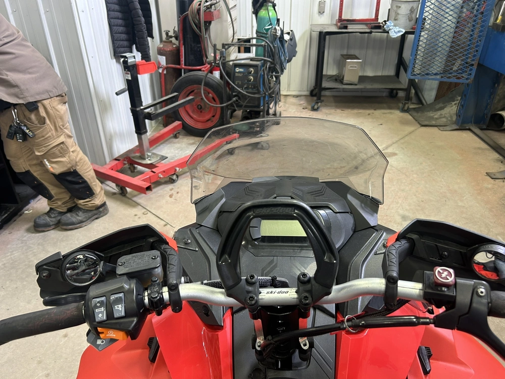 Ski-doo Expedition Xtreme 850 E-tec 2021 alt