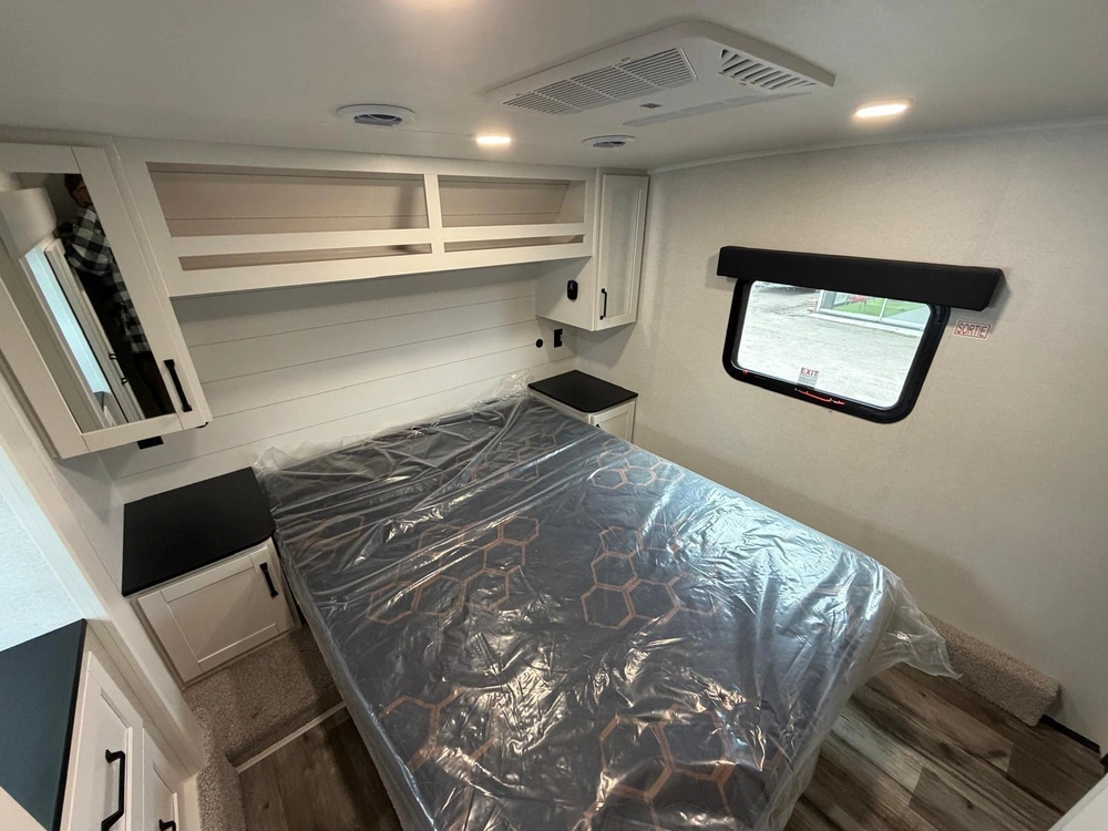 2027 Open Range Roamer Light Duty 29rlts alt
