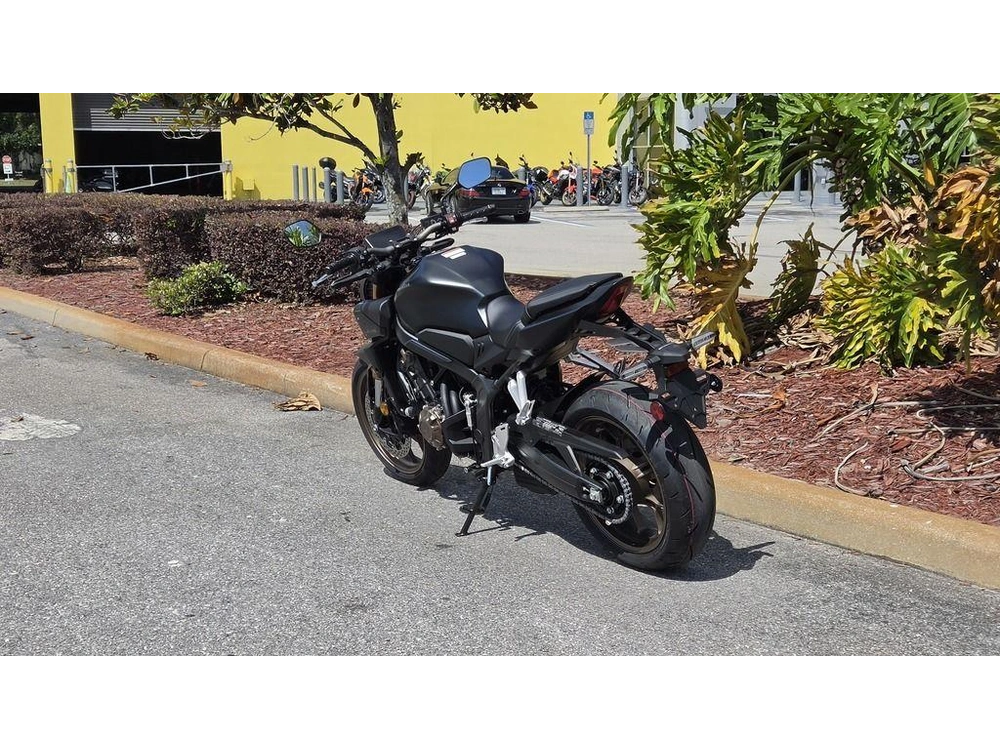 2026 Honda Cb650r E-clutch