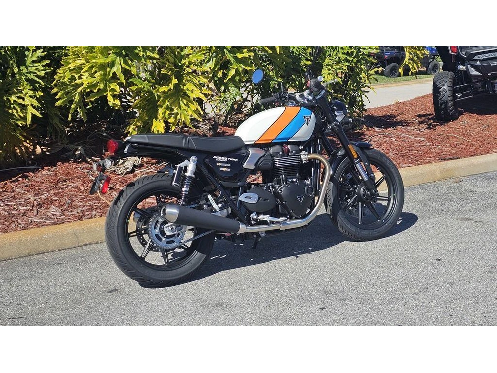 2026 Triumph Speed Twin 900 Pure White/maui Blue/tangerine Orange