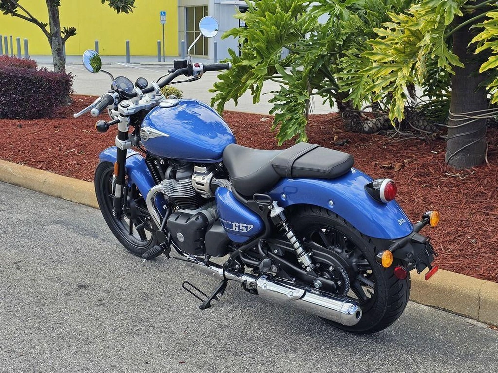 2024 Royal Enfield Super Meteor 650 Astral Blue