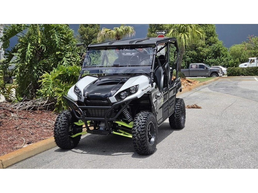 2025 Kawasaki Teryx4™ S Le