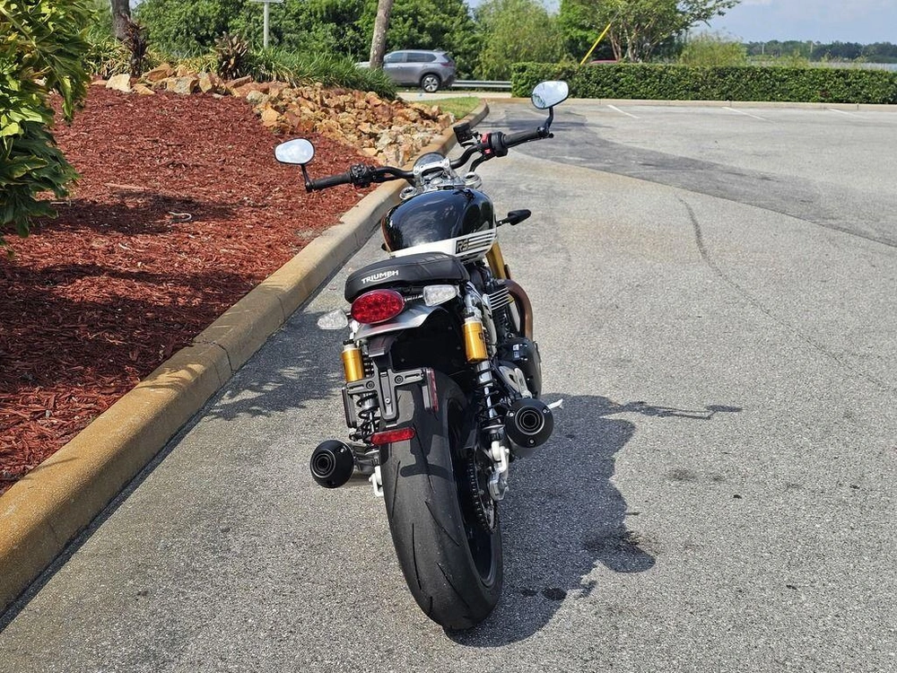 2025 Triumph Speed Twin 1200 Rs Sapphire Black