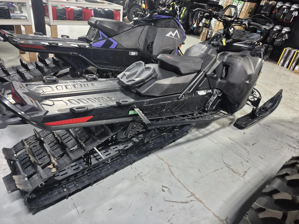 2023 Ski-doo Summit Expert 154 Turbo 3"