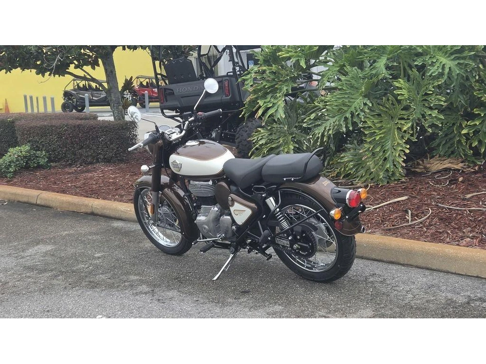 2027 Royal Enfield Classic 350 Medallion Bronze