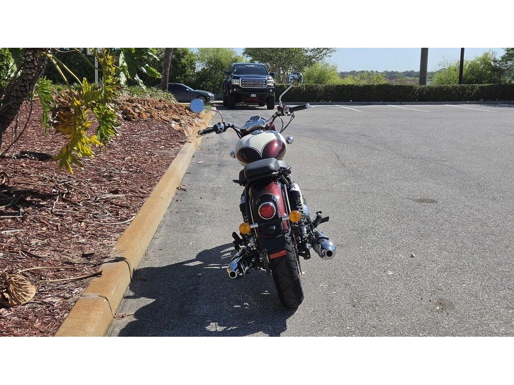 2026 Royal Enfield Classic 650 Vallam Red