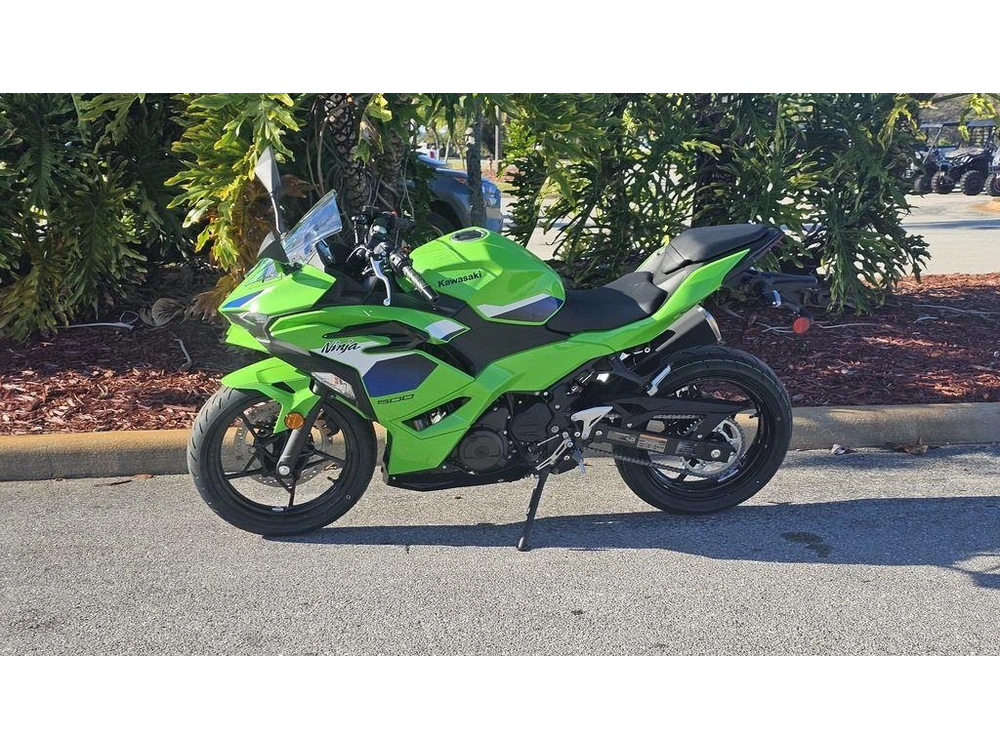 2026 Kawasaki Ninja® 500