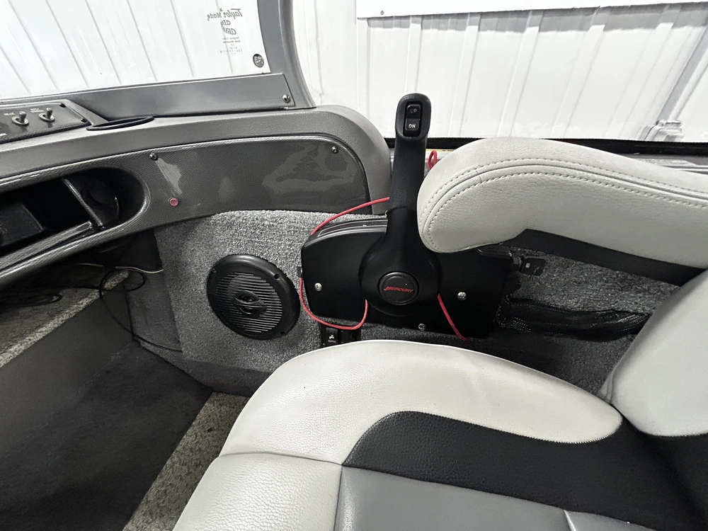2012 Crestliner Wt1650