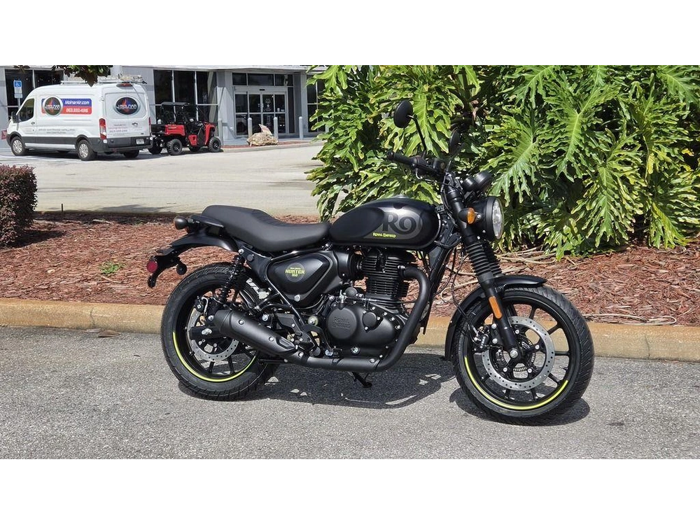 2027 Royal Enfield Hunter 350 Graphite Grey