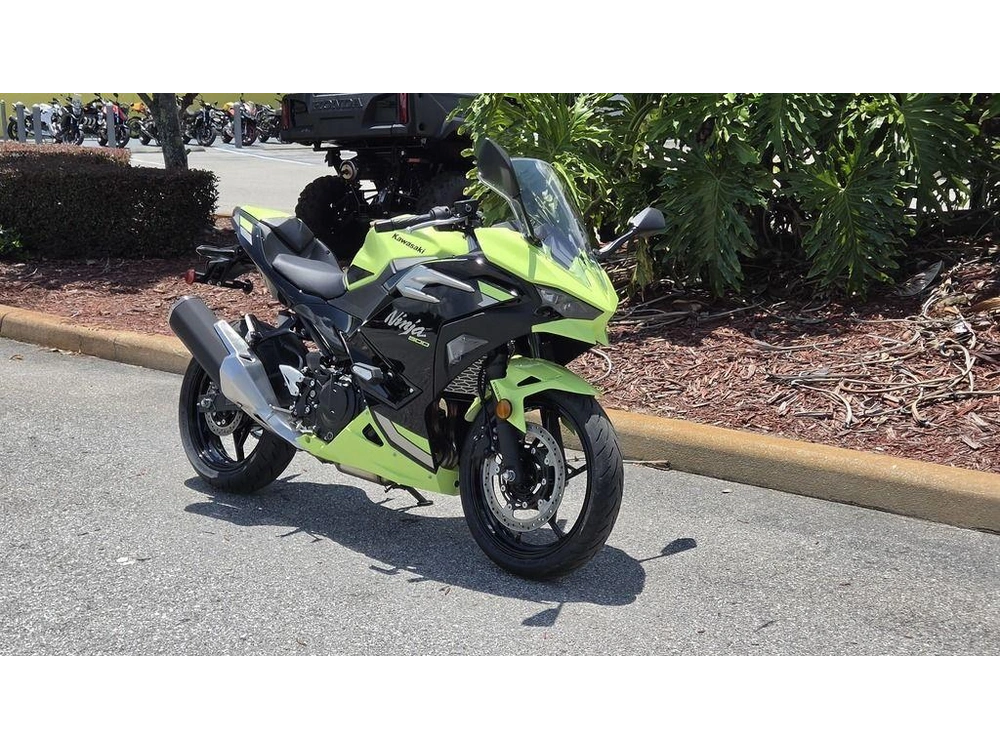 2026 Kawasaki Ninja® 500 Se Abs