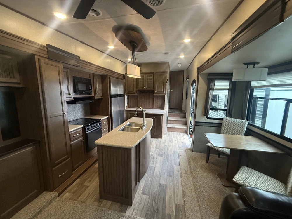 2017 Heartland Rv Elkridge 35tsrl