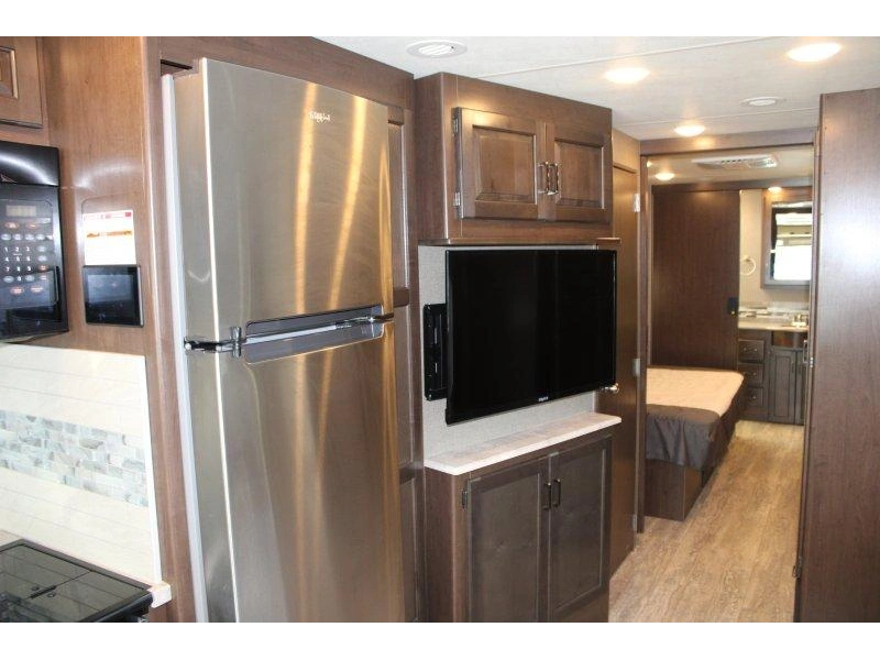 2020 Thor Motor Coach Hurricane 35m