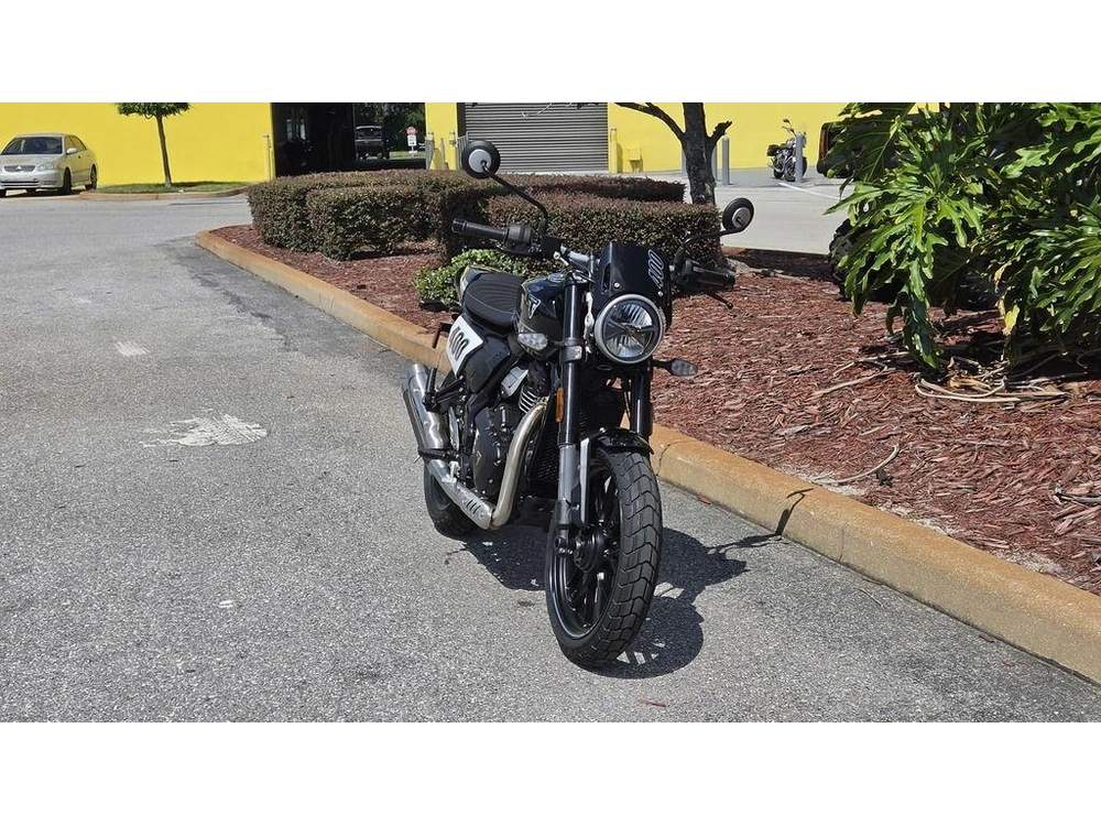 2026 Triumph Tracker 400 Phantom Black