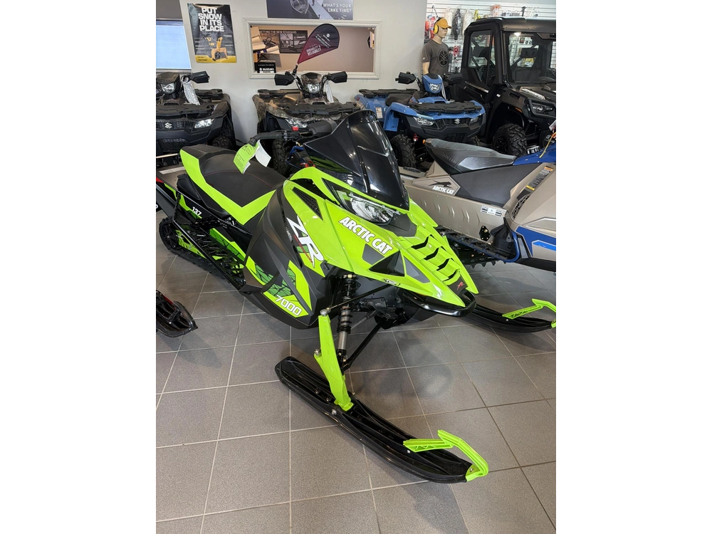 2027 Arctic Cat Zr7000