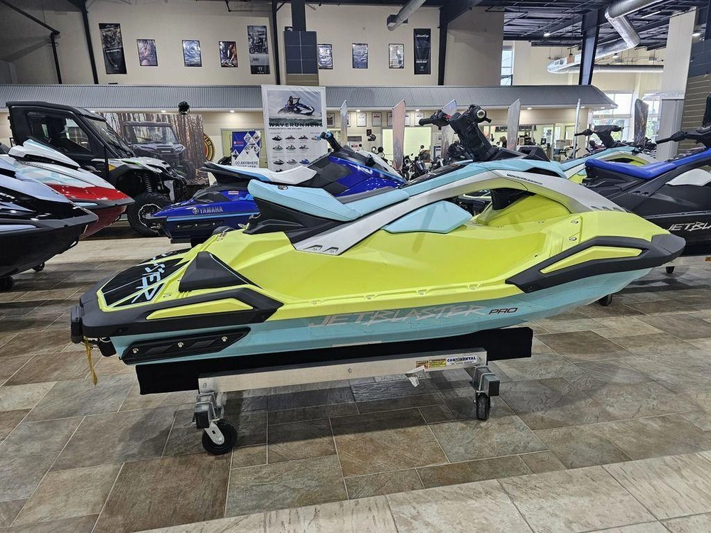 2025 Yamaha Jetblaster Pro 2-up