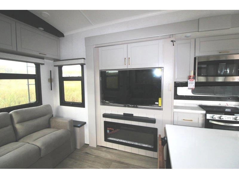 Jayco North Point 310rlts 2027