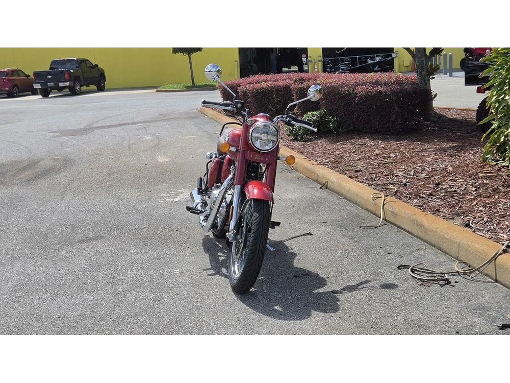 2027 Royal Enfield Classic 350 Madras Red
