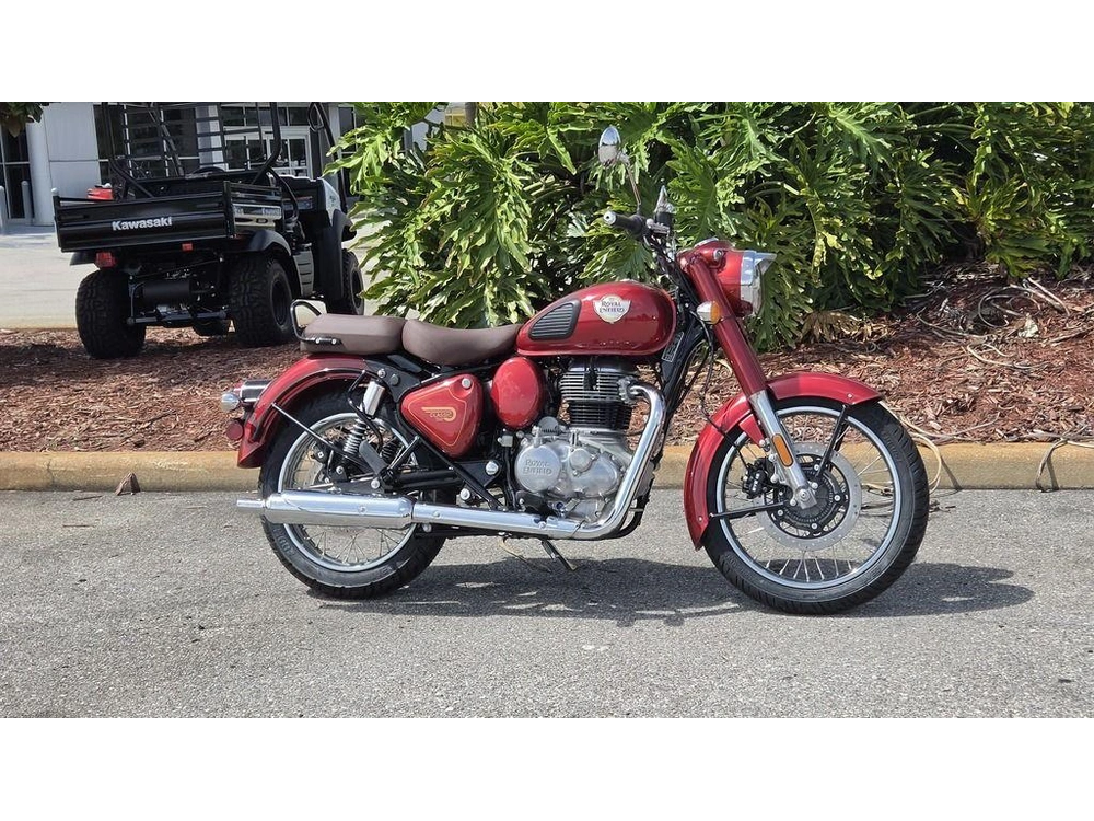 2027 Royal Enfield Classic 350 Madras Red