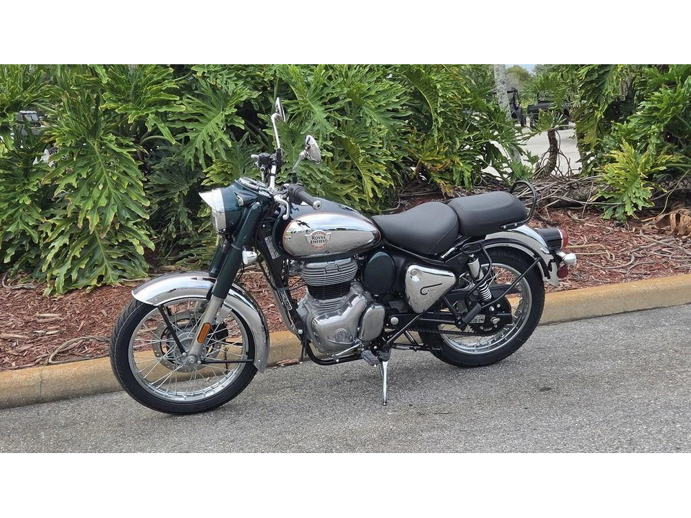 2027 Royal Enfield Classic 350 Emerald Green