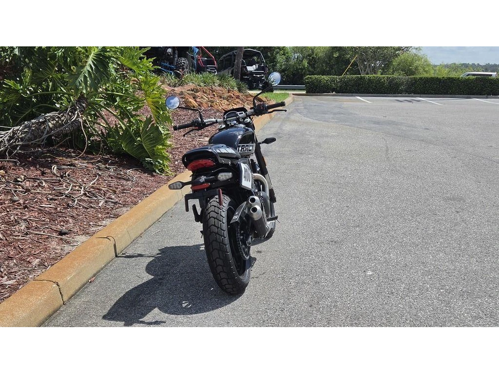 2026 Triumph Tracker 400 Phantom Black