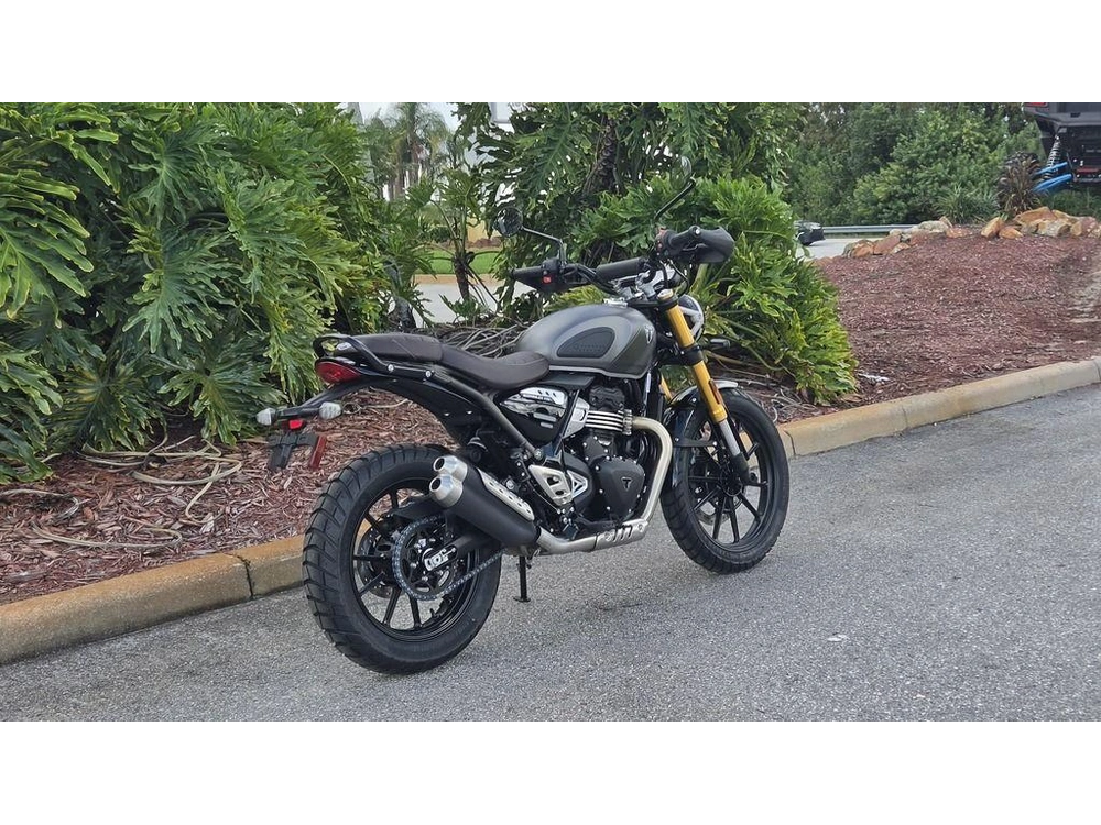 2027 Triumph Scrambler 400 X Matte Pewtergrey/matte Khaki Green
