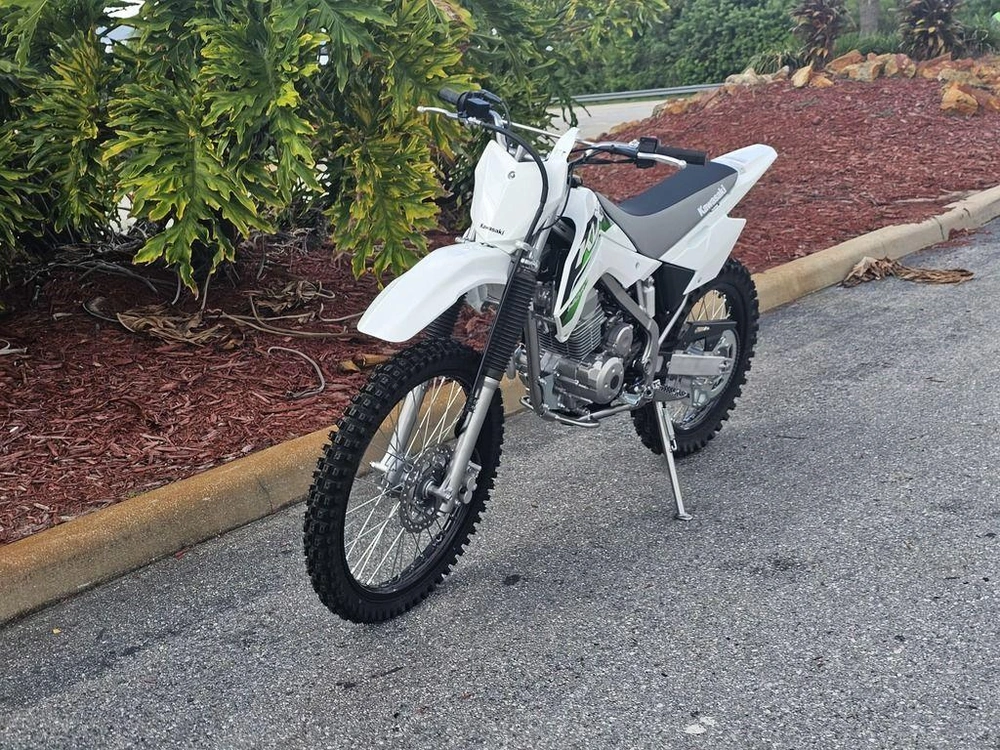 2027 Kawasaki Klx®140r F