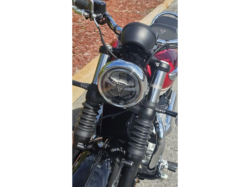 2026 Triumph Bonneville Speedmaster Carnival Red