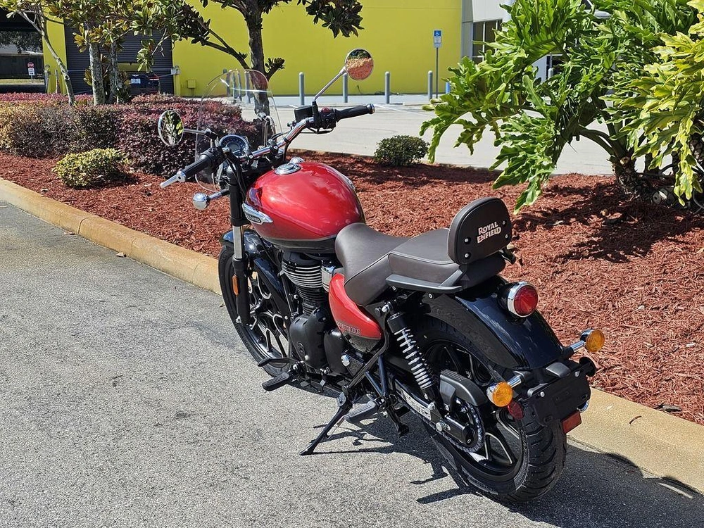 2024 Royal Enfield Meteor 350 Supernova Red